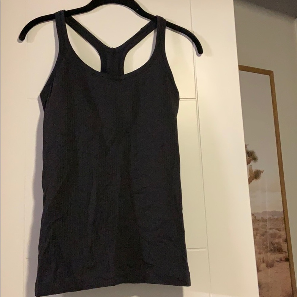 Lululemon tank